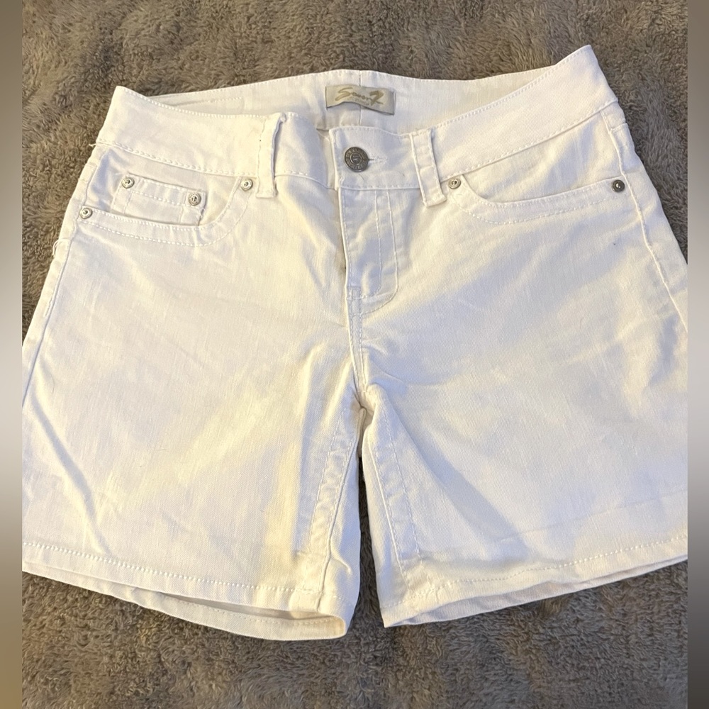 Seven 7 White Jean shorts